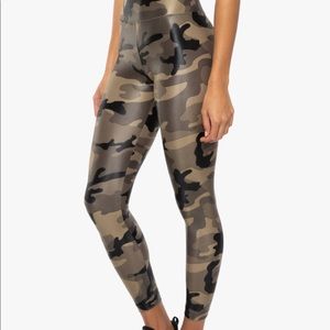 Koral lustrous high rise legging camo